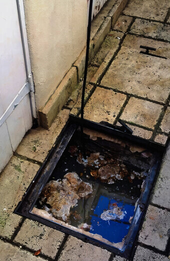 https://blockeddrainsalexanderheights.com.au/uploads/2025/07/hero-blocked-sewers-14060.jpg