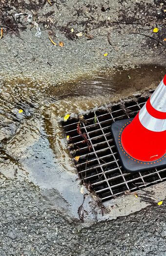 https://blockeddrainsalexanderheights.com.au/uploads/2025/07/stormwater-drains-60987.jpg